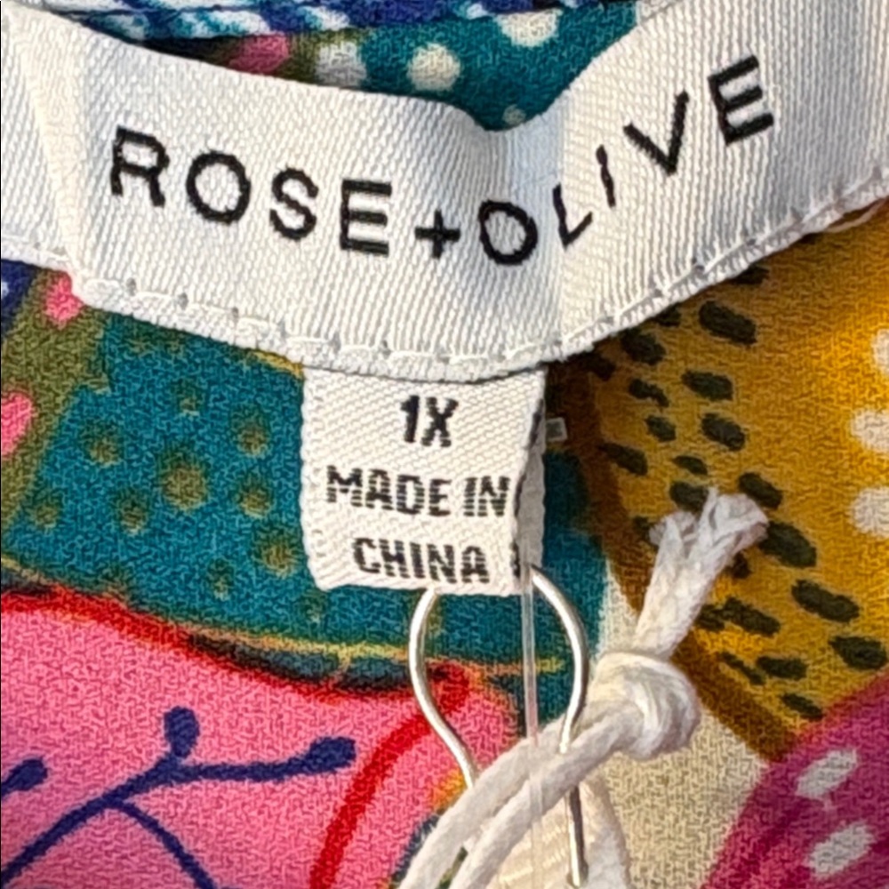 Rose & Olive 1X wear 2 ways button down gorgeous top! NWT! - Picture 3 of 8